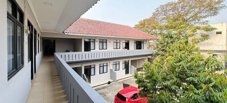 RedDoorz near Maulana Yusuf Stadium Serang图片