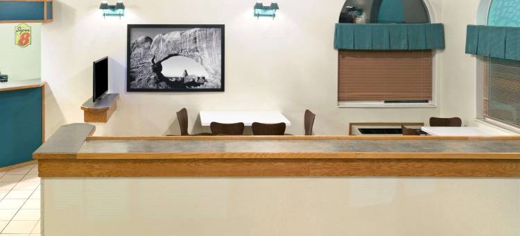 格林里弗速8酒店(Super 8 by Wyndham Green River)图片