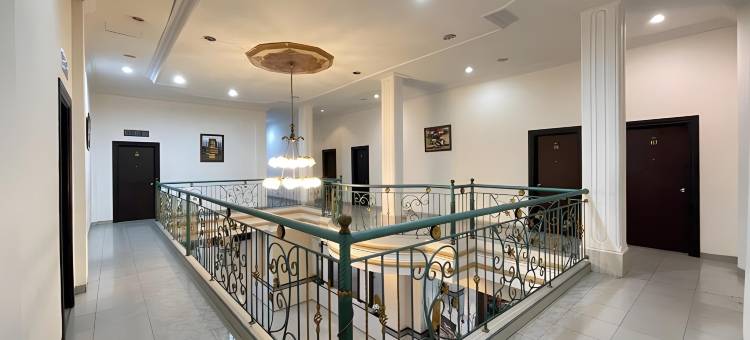 O系列德镇酒店-靠近安努尔大清真寺(Collection O Senapelan Near Rsud Petala Bumi Formerly de Town Hotel)图片