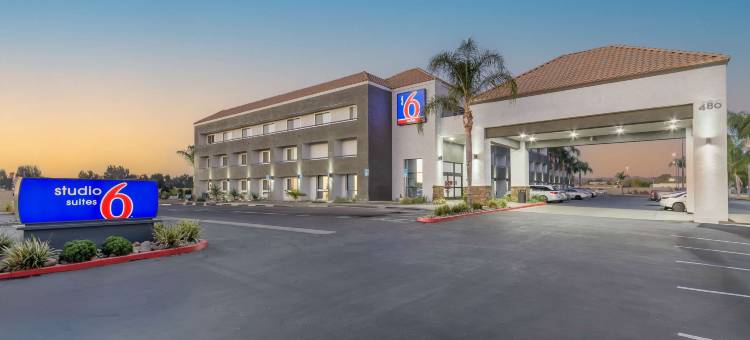 加利福尼亚佩里斯 6 号开放式套房酒店(Studio 6 Suites Perris, CA)图片