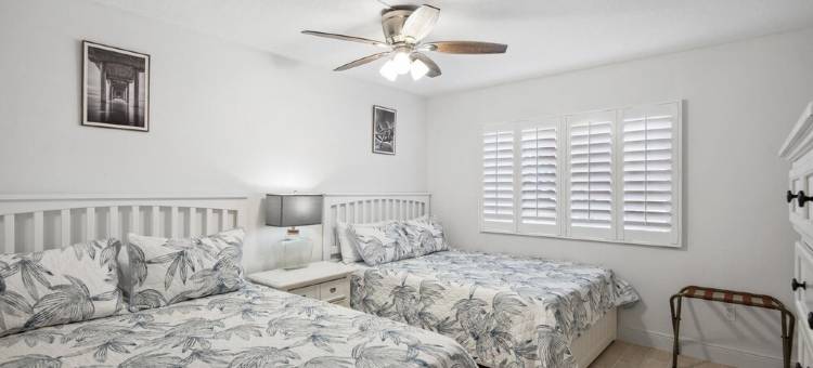 Large 3Bed/2Bath - Completely Renovated Beach Front Condo!Indian Shores图片