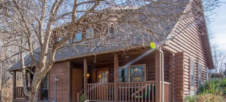 The Harmony Suite is a private cabin suite at Heartland Country Resort图片