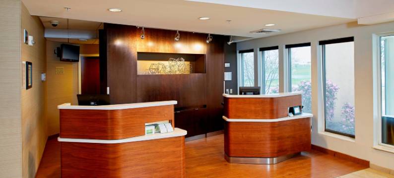 兰辛万怡酒店(Courtyard Lansing)图片