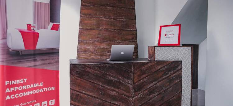 红多兹酒店@楠榜2号安塔萨里王子路(RedDoorz @ Jalan Pangeran Antasari Lampung 2)图片