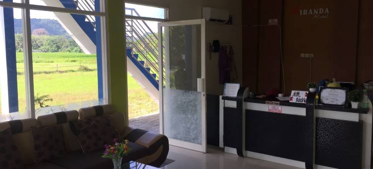 OYO 92907米兰达伊斯兰酒店(OYO 92907 Miranda Hotel Syariah)图片