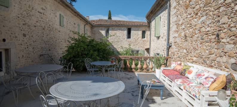 黄金鹅卵石(Les Cailloux Dorés)图片