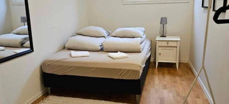 位于布罗松德中心！设备齐全的三卧室公寓(In the Heart of Brosundet! Fully equipped 3 Bed Room Ap)图片