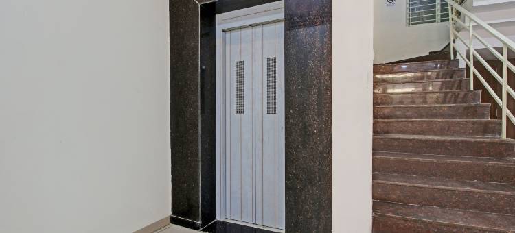 Treebo Krishna Regency ISBT 公交车站(Treebo Krishna Regency Isbt Bus Stop)图片