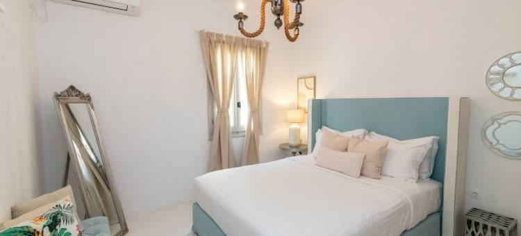 埃内亚提诺斯由TinosHost(Enea by TinosHost)图片