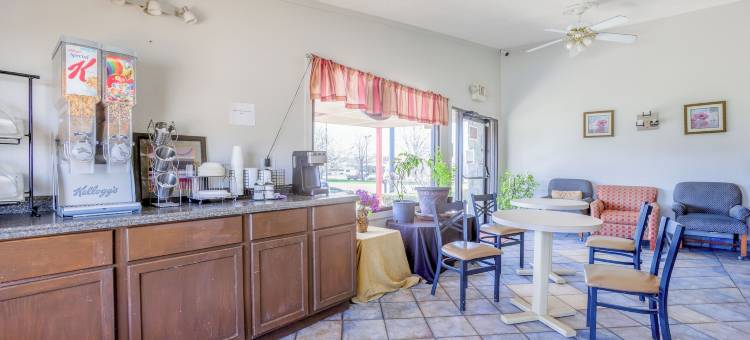 OYO Hwy 40 里奇蒙的舒适花园旅馆(Cozy Garden Inn by OYO Hwy 40 Richmond)图片