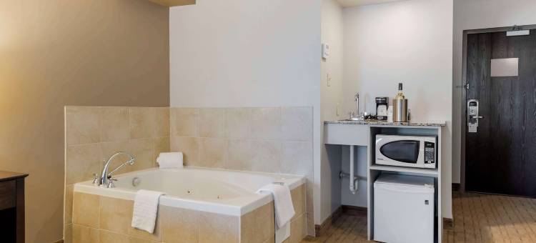 彭布罗克酒店和会议中心贝斯特韦斯特酒店(Best Western Pembroke Inn  Conference Centre)图片