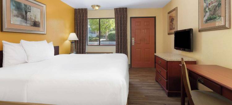 Travelodge by Wyndham Albuquerque East图片