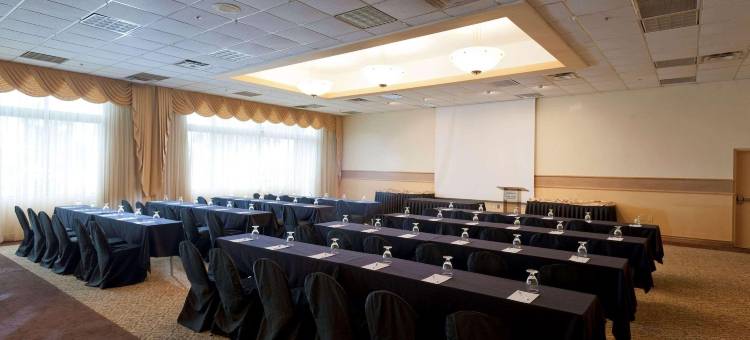 丽笙海岸套房酒店(Radisson Suite Hotel Oceanfront)图片