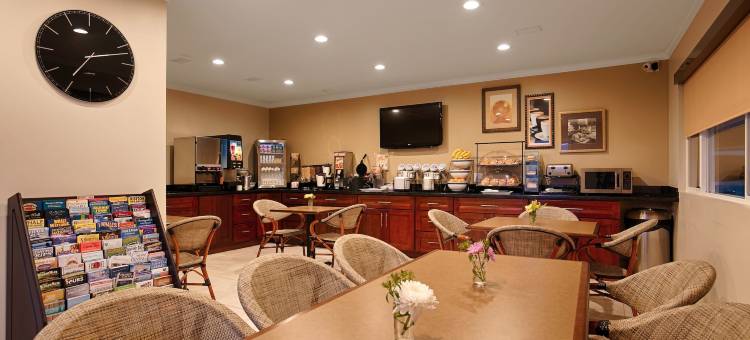 太平洋丛林镇贝斯特韦斯特套房酒店(Best Western the Inn  Suites Pacific Grove)图片