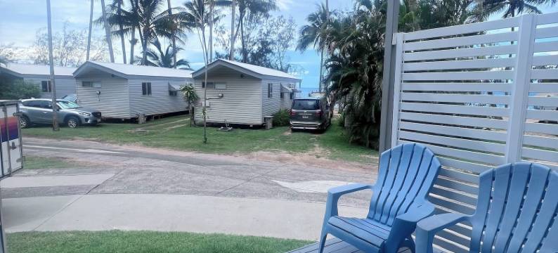 埃利斯海滩海滨简易别墅(Ellis Beach Oceanfront Holiday Park)图片
