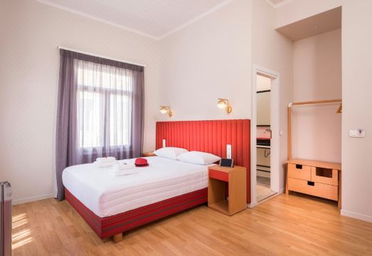 TheJoy Hotel Overview