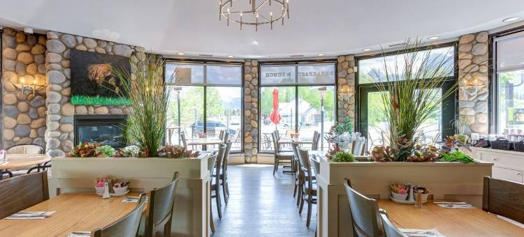 卡尔莫尔城堡酒店(Chateau Canmore)图片