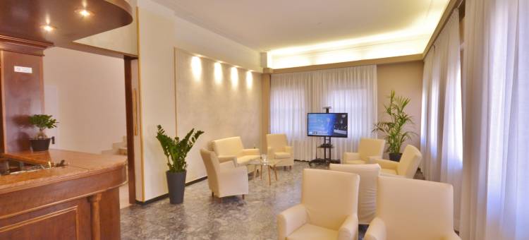 黄金酒店(Gold Hotel)图片