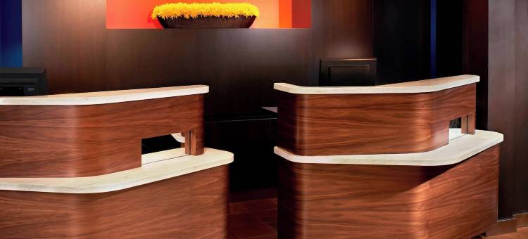 克利夫兰机场北万怡酒店(Courtyard Cleveland Airport North)图片