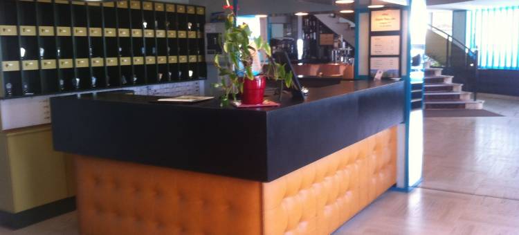 塞加拉普林西尔餐厅及酒店(Authentic by Balladins – Rodez / le Ségala)图片