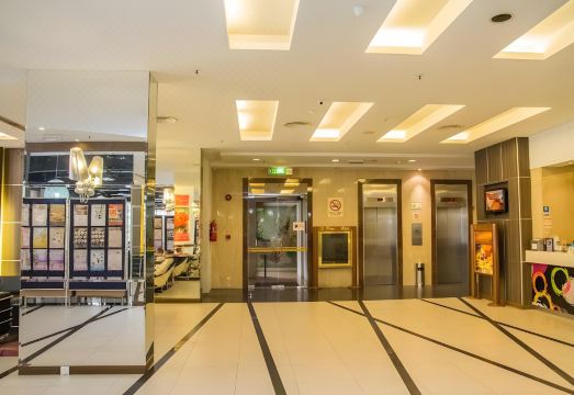 Premier Hotel Hotel Overview