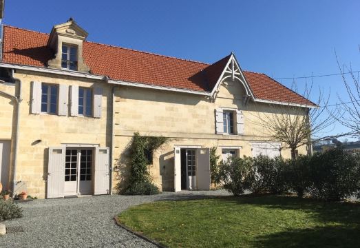 Clos 1906 Hotel Overview