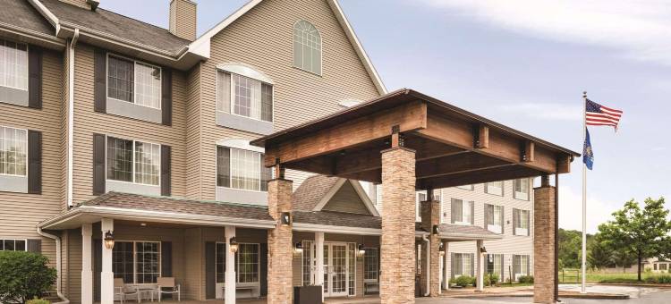 西本德丽怡酒店(Country Inn & Suites by Radisson, West Bend, WI)图片