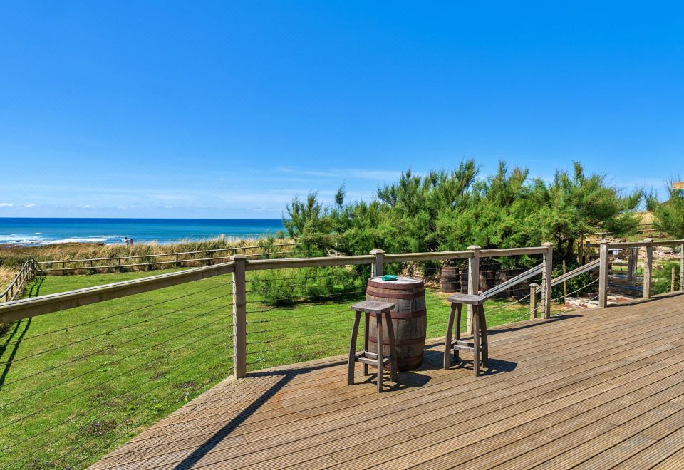 DriftwoodHotel Overview