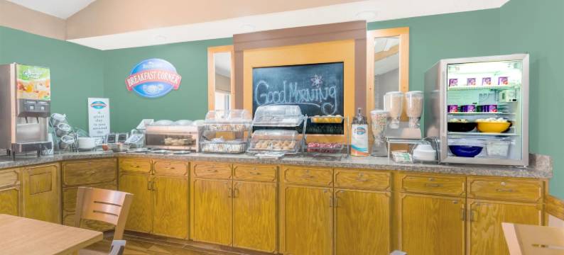 马歇尔顿呗盟套房酒店(Baymont by Wyndham Marshalltown)图片