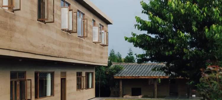 此门中·阚牧场度假庄园(乌蒙大草原店)图片