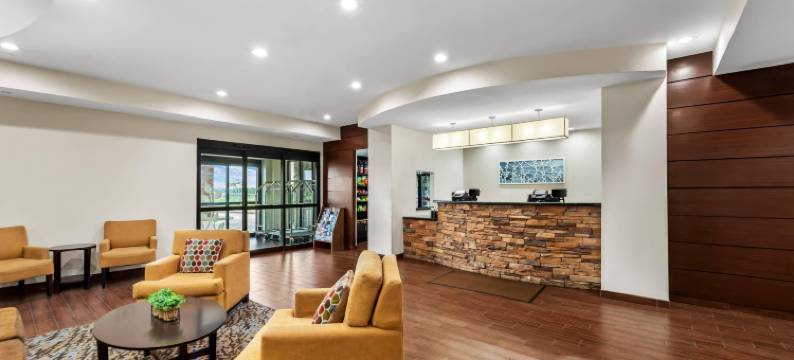 拉夫金美茵斯坦套房酒店(MainStay Suites Lufkin)图片