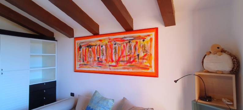 House in Luino with Green Garden and City Views图片