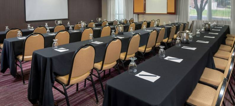 苏福尔斯万怡酒店(Courtyard Sioux Falls)图片