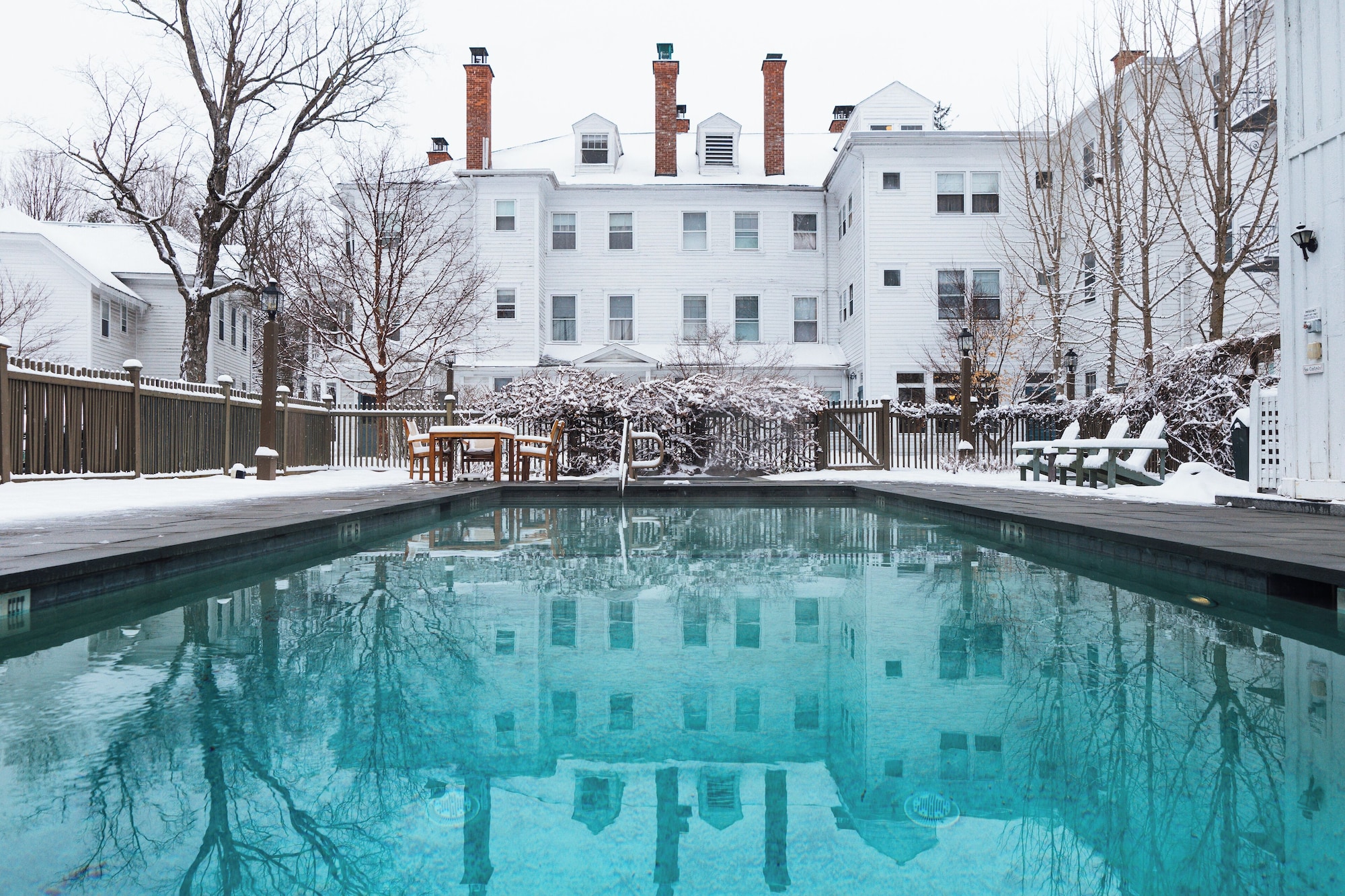 The Red Lion Inn Over view