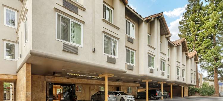 机场广场贝斯特韦斯特优质酒店(Best Western Plus Airport Plaza)图片