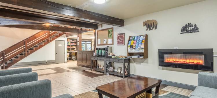 凯艺酒店-近马默斯山滑雪度假村(Quality Inn Near Mammoth Mountain Ski Resort)图片