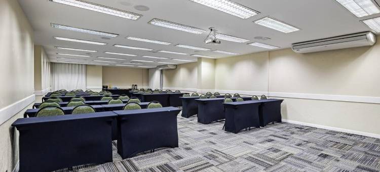 古里提巴购物斯拉维耶罗酒店(Slaviero Curitiba Shopping)图片