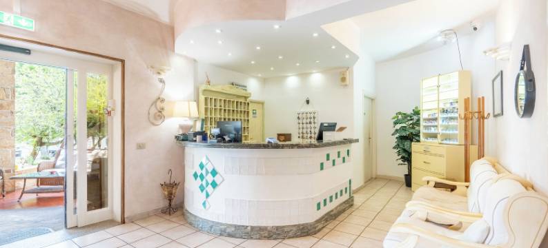 蒙蒂路育酒店(Hotel Montiruju)图片