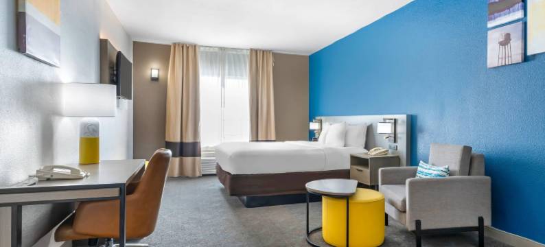 舒适套房酒店-萨克拉门托大学城(Comfort Inn & Suites Sacramento - University Area)图片