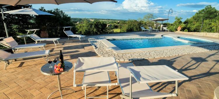 Villa near Lake Bolsena with Pool图片