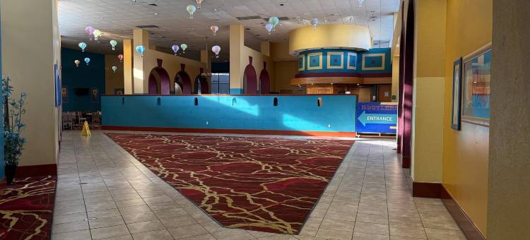 阿尔伯克基市中心温德姆华美达酒店(Ramada Plaza by Wyndham Albuquerque Midtown)图片