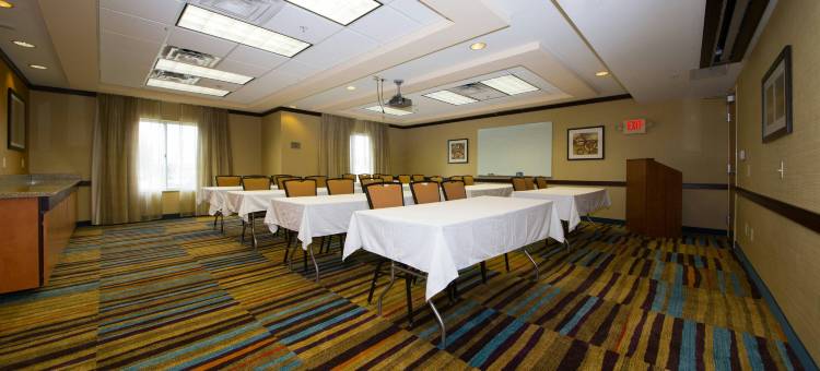 科迪尔万枫酒店及套房(Fairfield Inn & Suites Cordele)图片