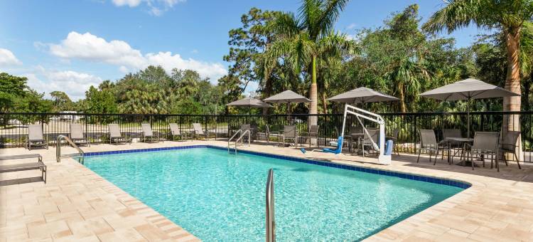博尼塔斯普林斯万枫酒店及套房(Fairfield Inn & Suites Bonita Springs)图片