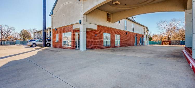 OYO 威奇托福尔斯I-44酒店(OYO Hotel Wichita Falls I-44 Sheppard Airforce)图片