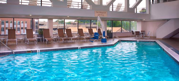 东兰辛大学广场万豪酒店(Marriott East Lansing at University Place)图片