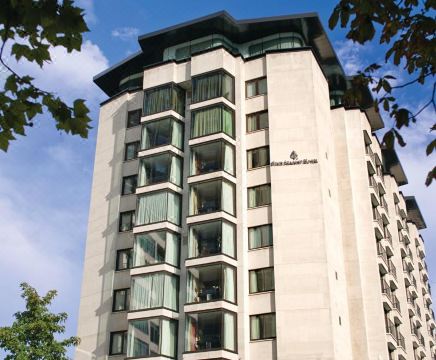 Four Seasons Hotel London at Park Lane Hotel Overview