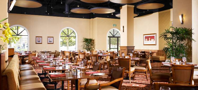 阿纳海姆会议中心逸林套房酒店(DoubleTree Suites by Hilton Anaheim Resort/Convention Center)图片