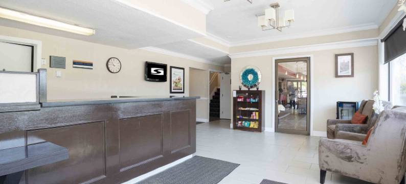 桑德曼蓝河旅馆(Sandman Inn Blue River)图片