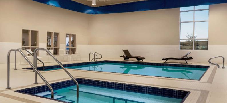 奥罗拉麦客达温德姆酒店(Microtel Inn & Suites by Wyndham Aurora)图片