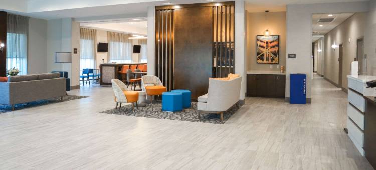盖恩斯维尔大学附近舒适套房酒店(Comfort Suites Gainesville Near University)图片